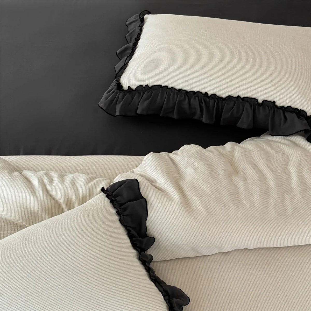 Bedding Set Fine Cotton Blend Wrinkle-Resistant Ruffle Trim
