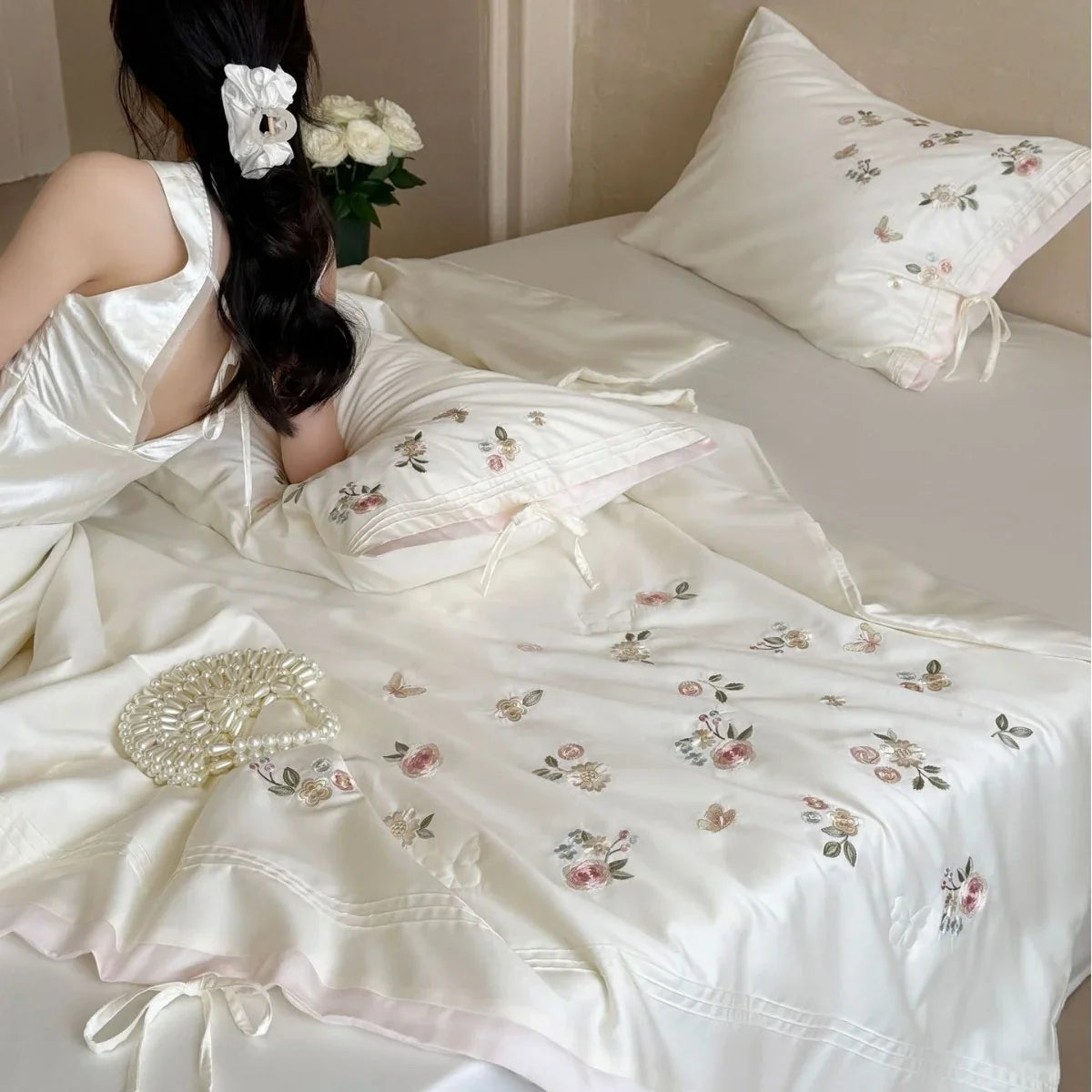 Bedding Set Fine Cotton Satin Floral Embroidery