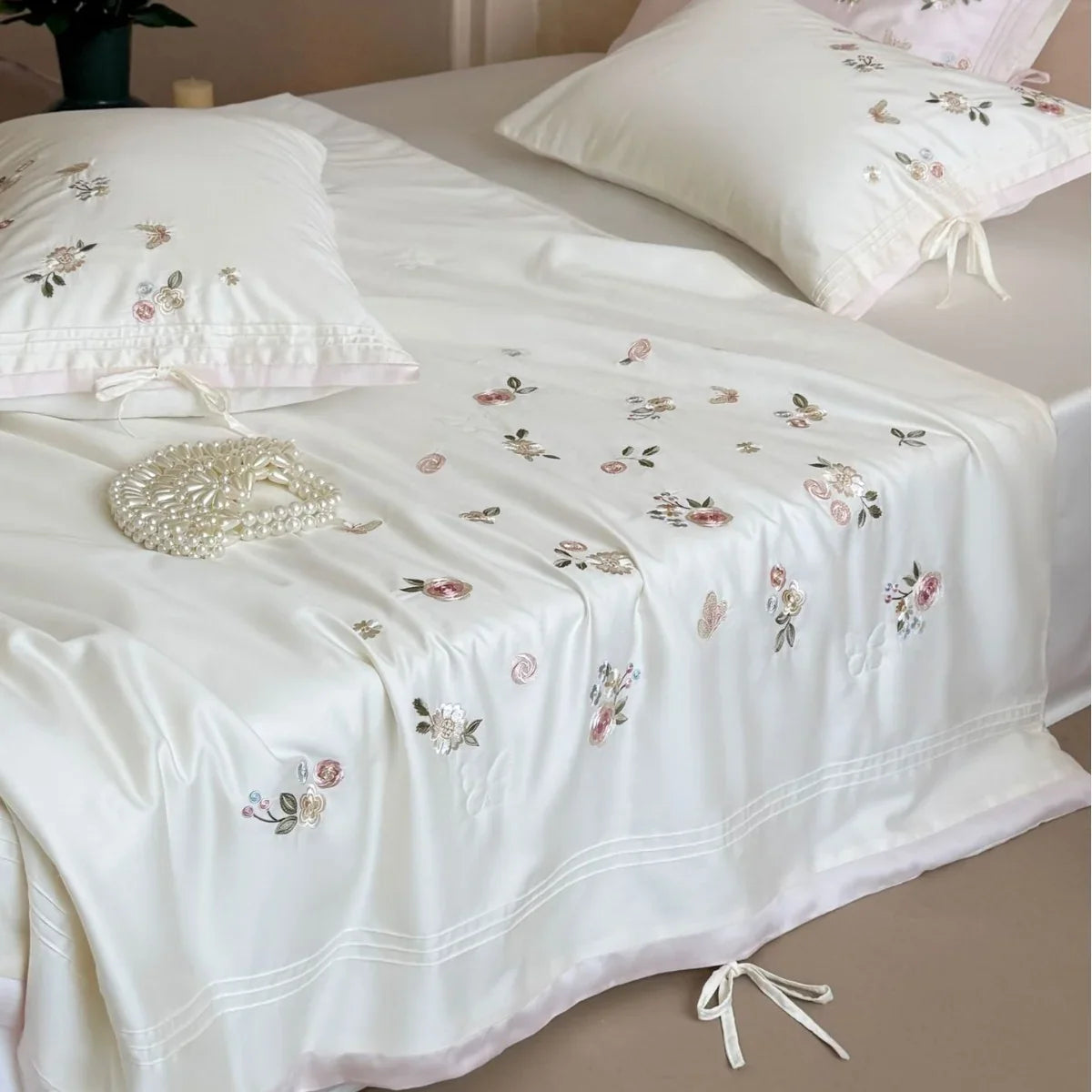 Bedding Set Fine Cotton Satin Floral Embroidery