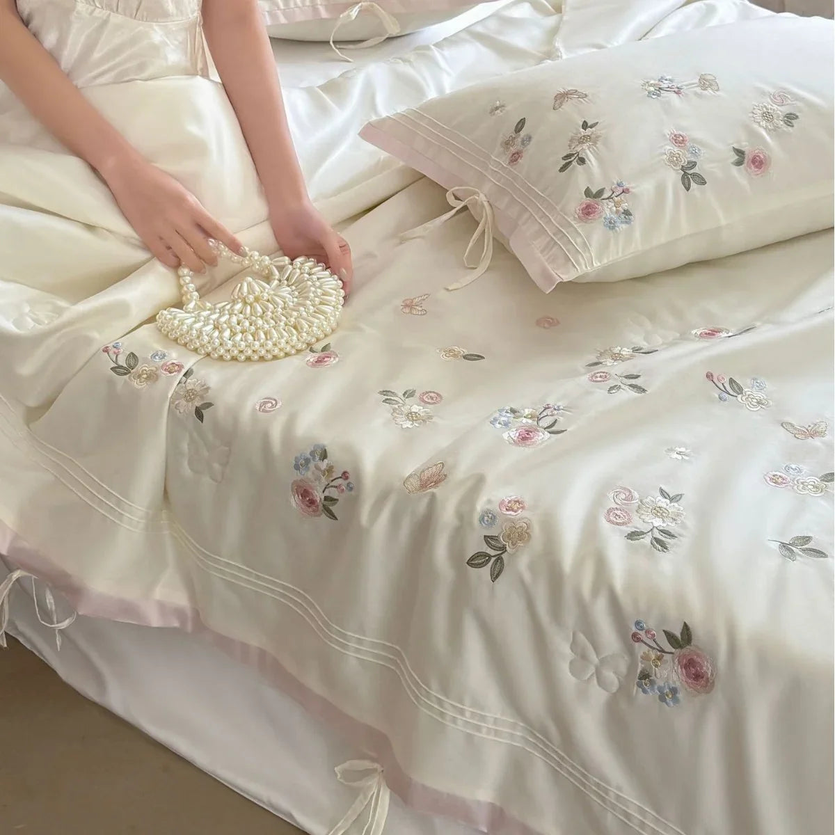 Bedding Set Fine Cotton Satin Floral Embroidery