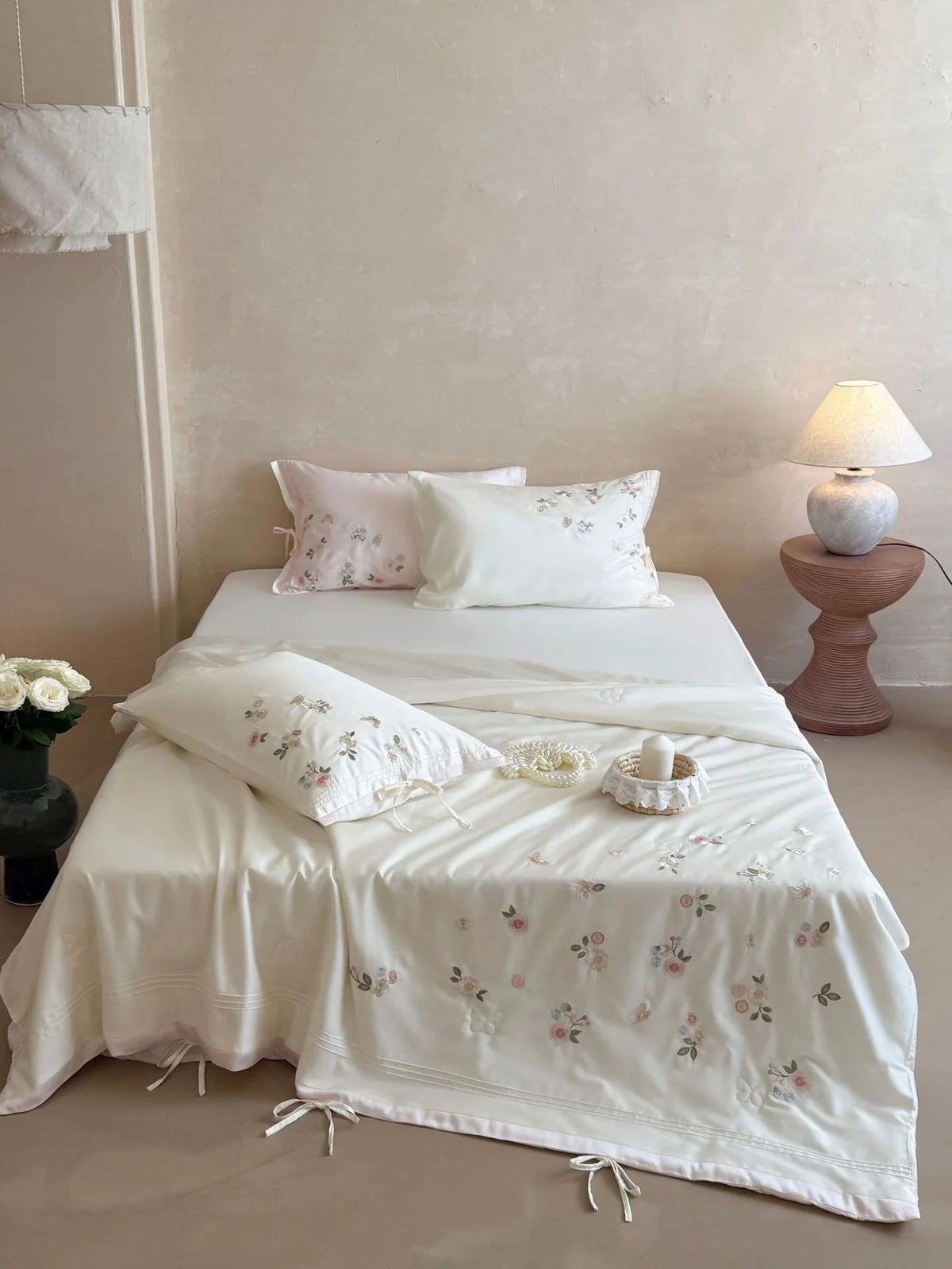 Bedding Set Fine Cotton Satin Floral Embroidery