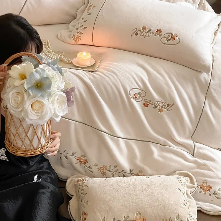Bedding Set Floral Embroidered Cotton Percale 4-Piece