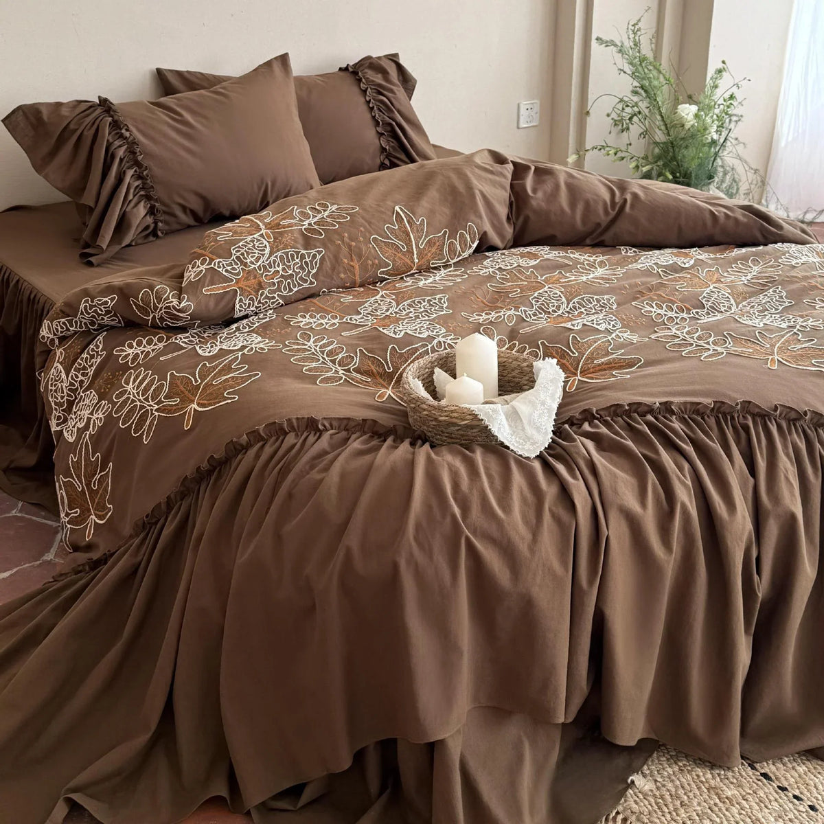 Bedding Set Leaf Embroidered Cotton Blend Ruffled Pillowcases