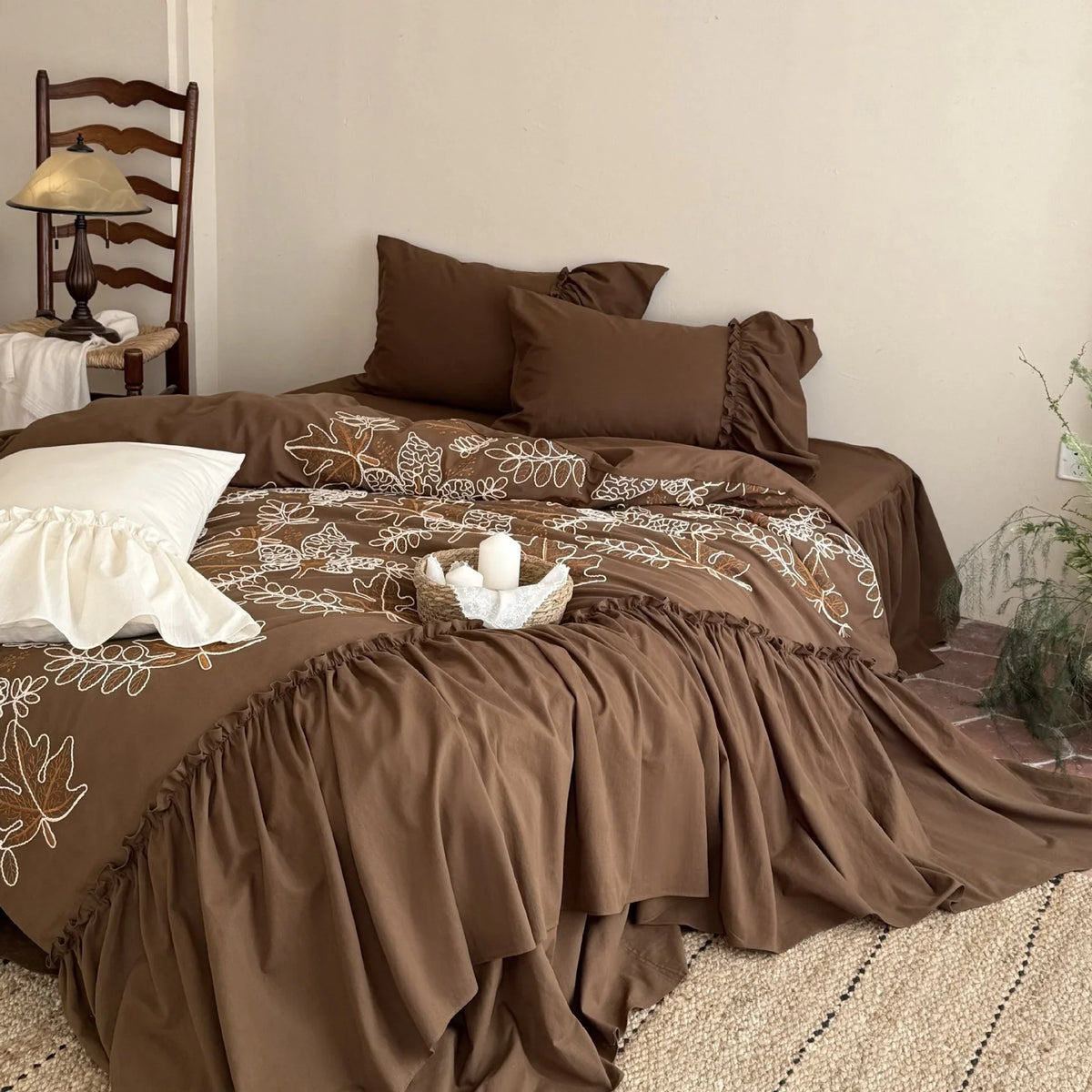 Bedding Set Leaf Embroidered Cotton Blend Ruffled Pillowcases