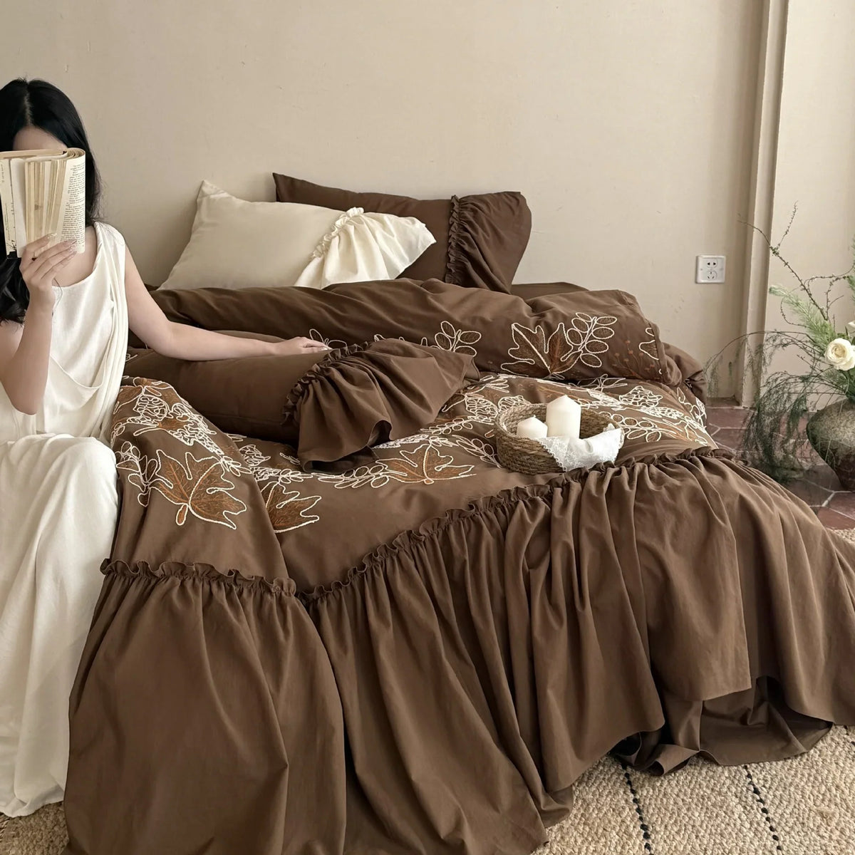 Bedding Set Leaf Embroidered Cotton Blend Ruffled Pillowcases