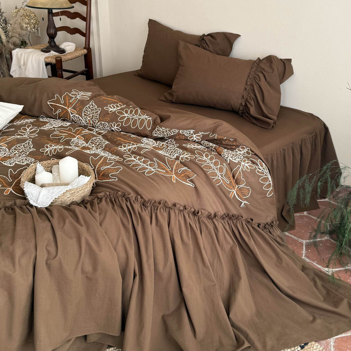 Bedding Set Leaf Embroidered Cotton Blend Ruffled Pillowcases