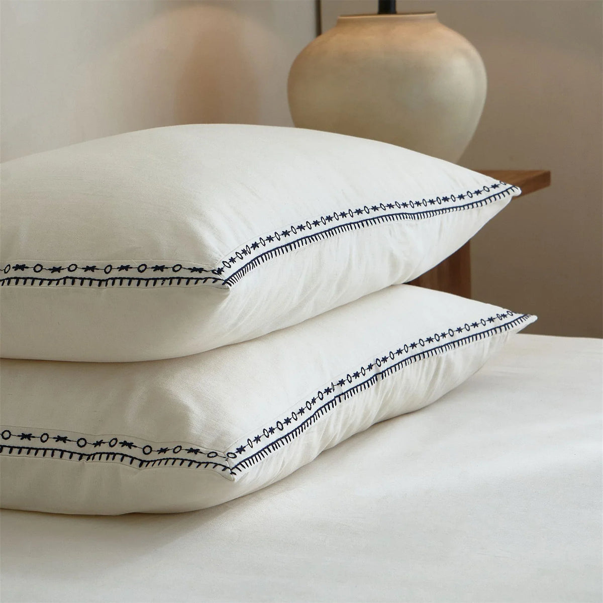 Bedding Set Organic Cotton-Linen Hand-Embroidered 4-Piece