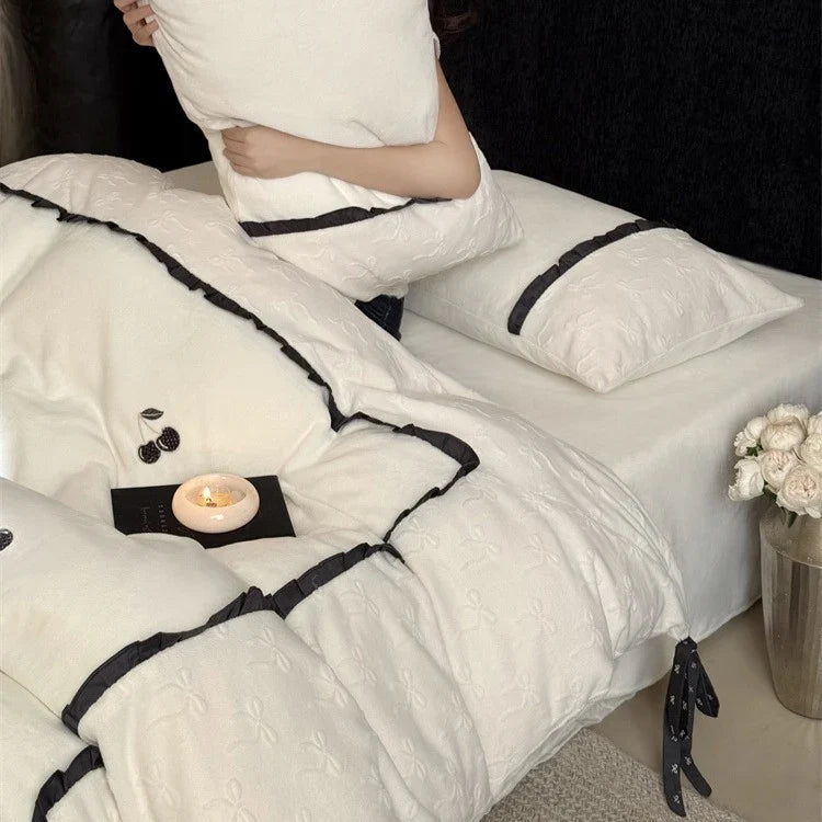 Bedding Set Reversible Cotton Satin Embroidered