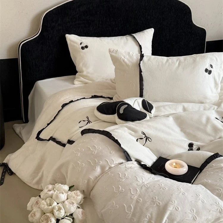 Bedding Set Reversible Cotton Satin Embroidered