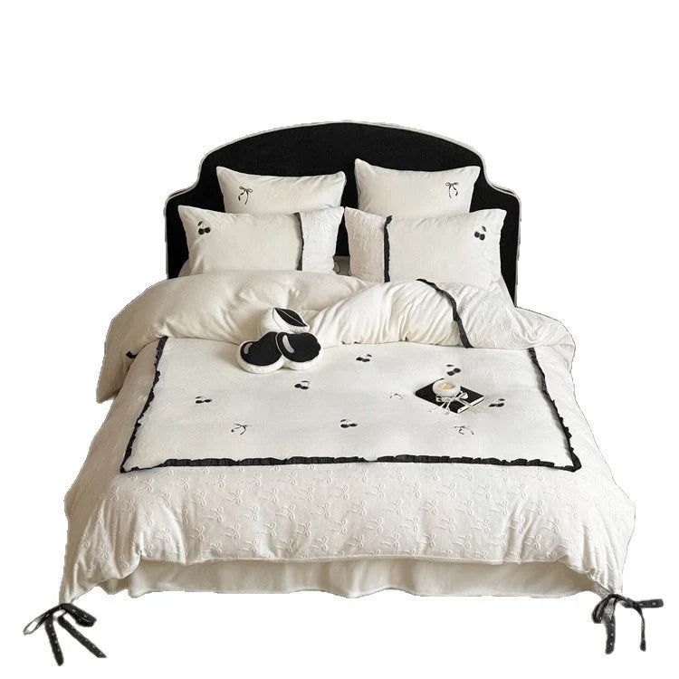 Bedding Set Reversible Cotton Satin Embroidered