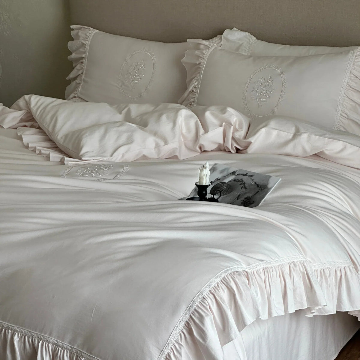 Bedding Set Ruffled Cotton Jacquard Set of 4