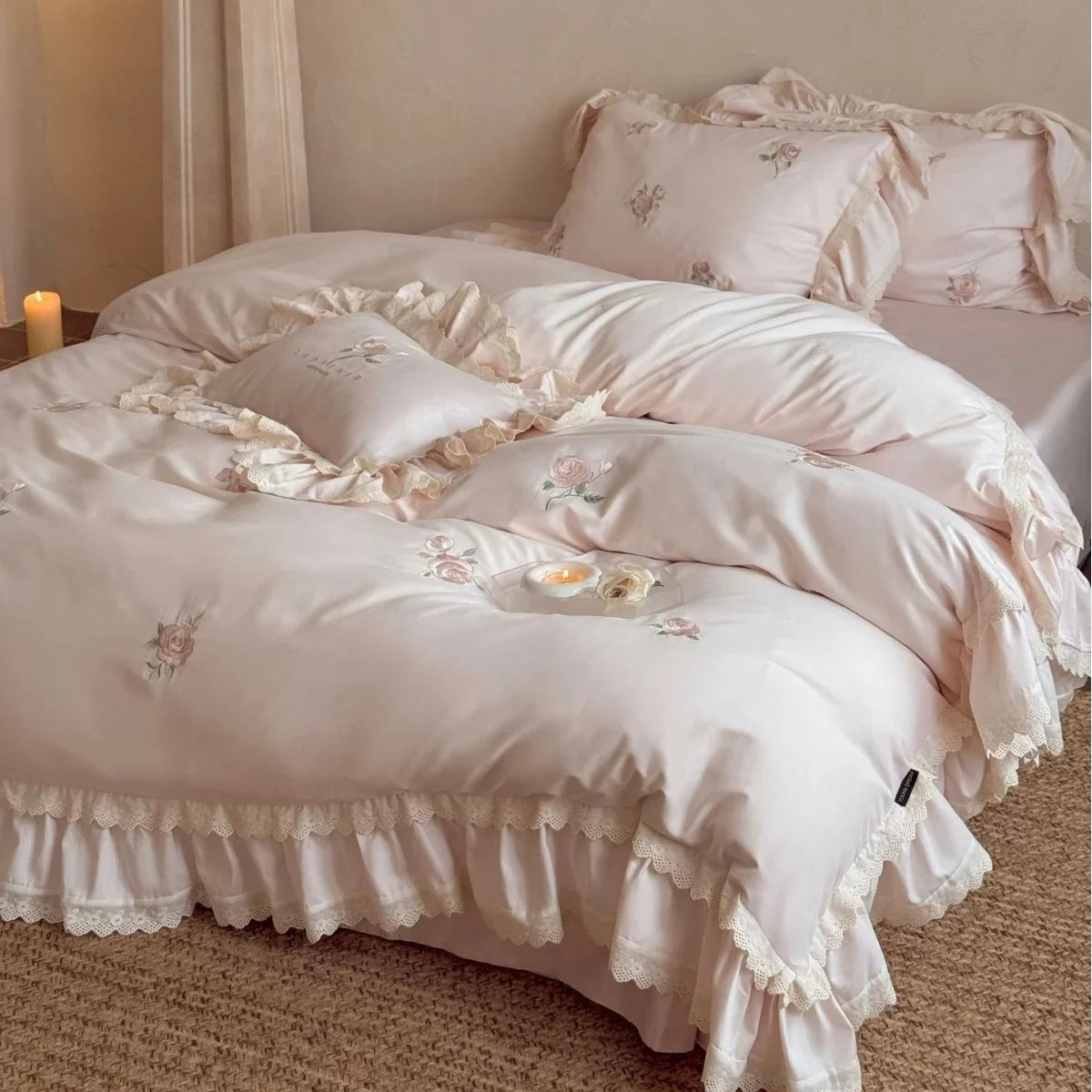 Bedding Set Ruffled Lace & Rose Embroidery