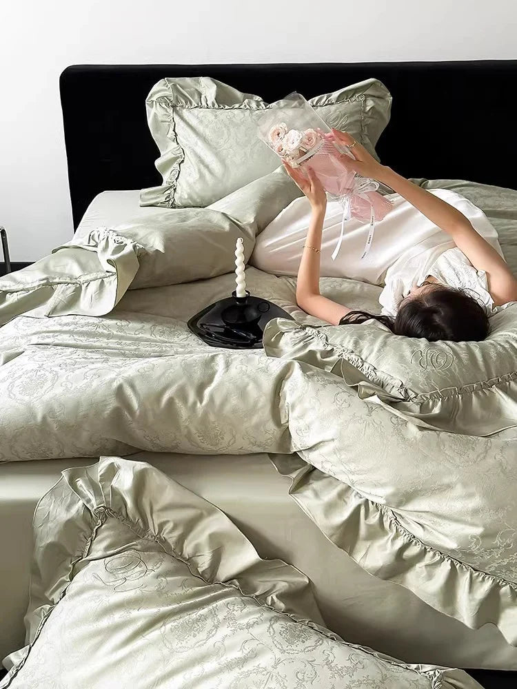 Bedding Set Satin Jacquard Ruffled Edges 4-Piece
