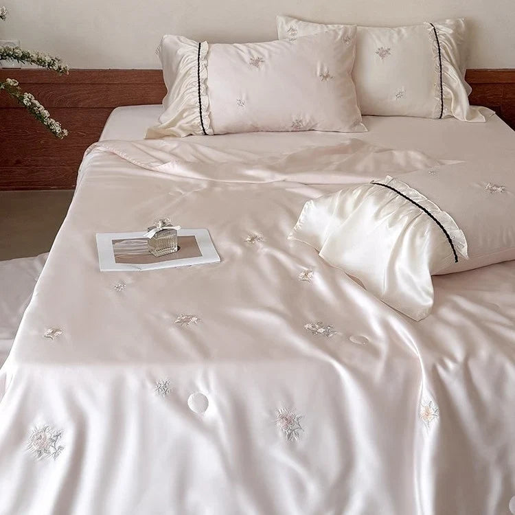 Bedding Set Satin Temperature-Regulating Floral Embroidery