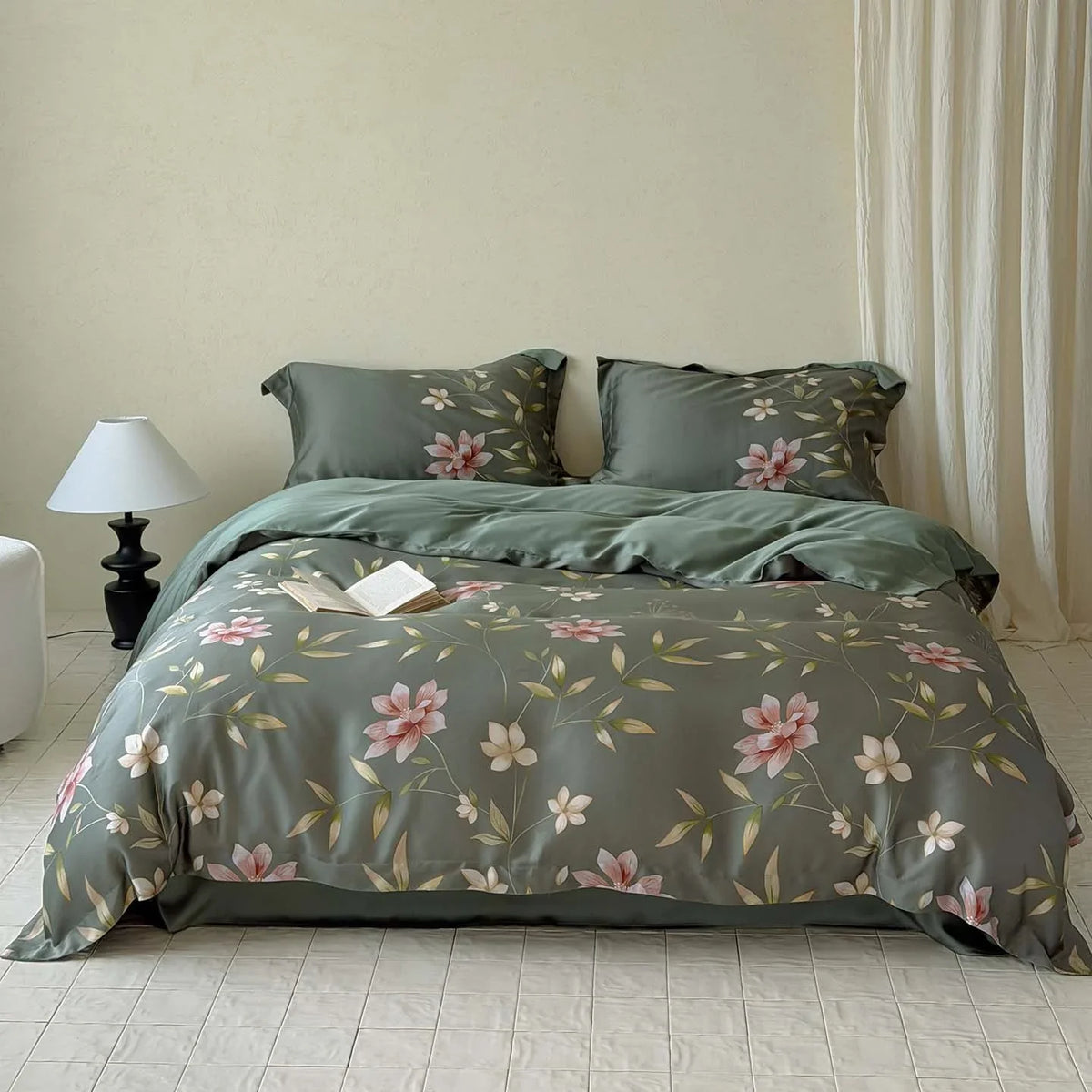 Bedding Set Silky Cotton Satin Floral 4-Piece