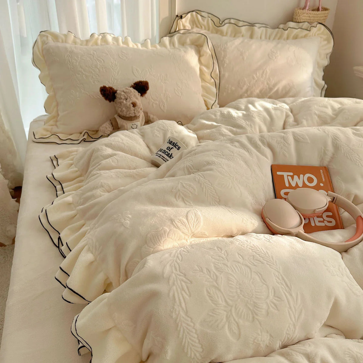 Bedding Set Silky Milk Fiber Double-Layer Lace Edge