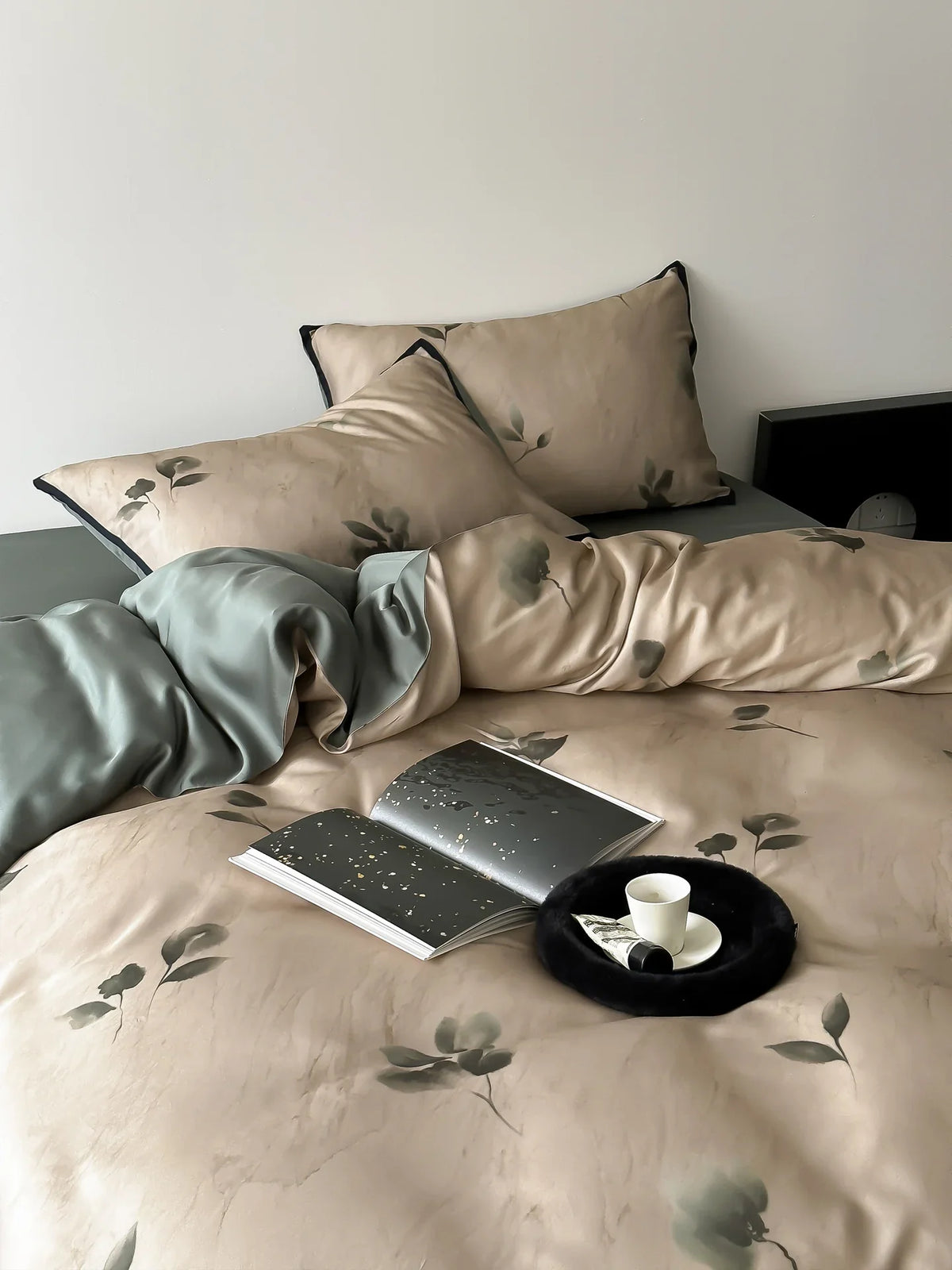 Bedding Set Silky Satin Floral Hidden Zippers