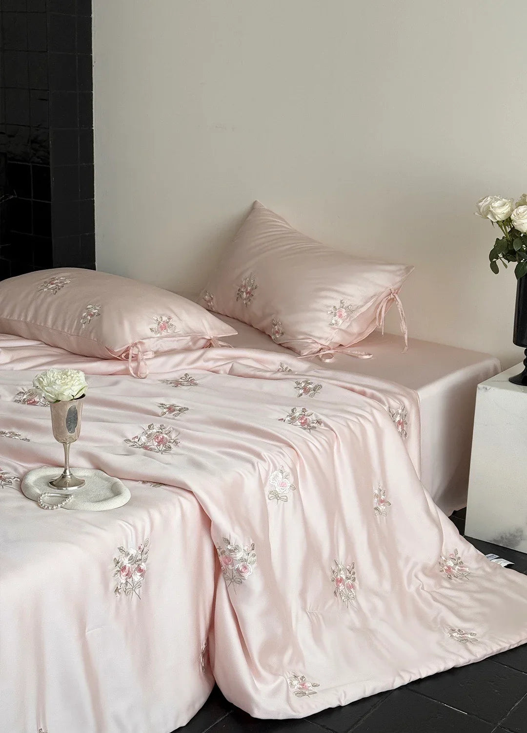 Bedding Set Silky Satin & Rose Embroidery