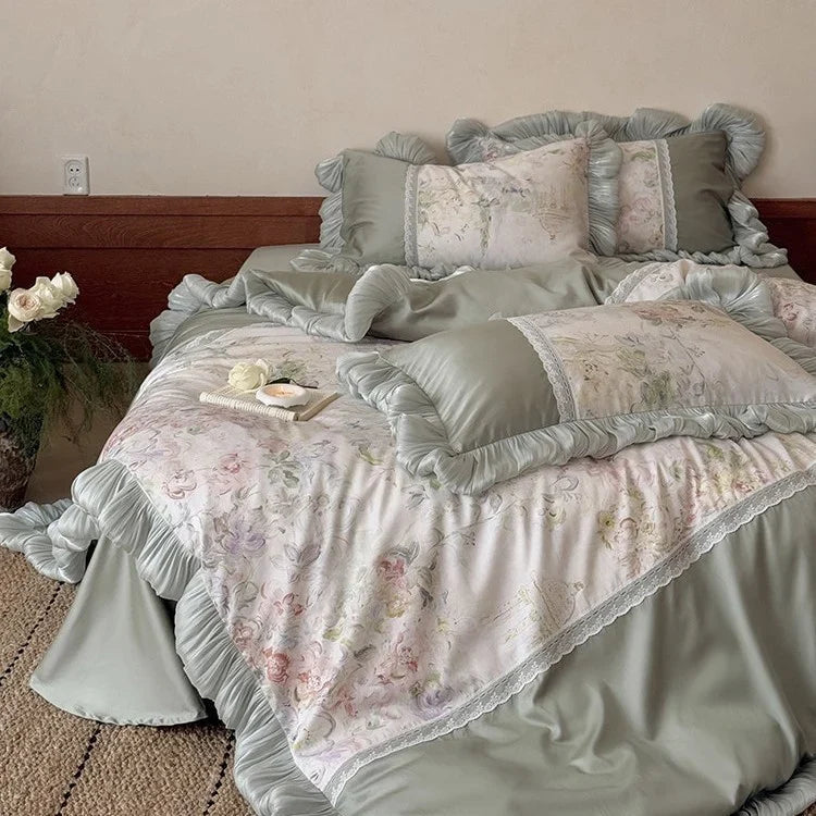 Bedding Set Watercolor Floral Reversible Lace Trim