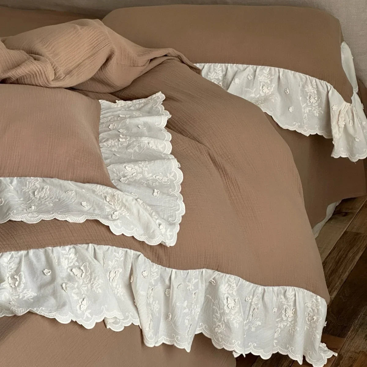 Bedspread 4-Piece Set Quilted Cotton Gauze Embroidered Ruffles