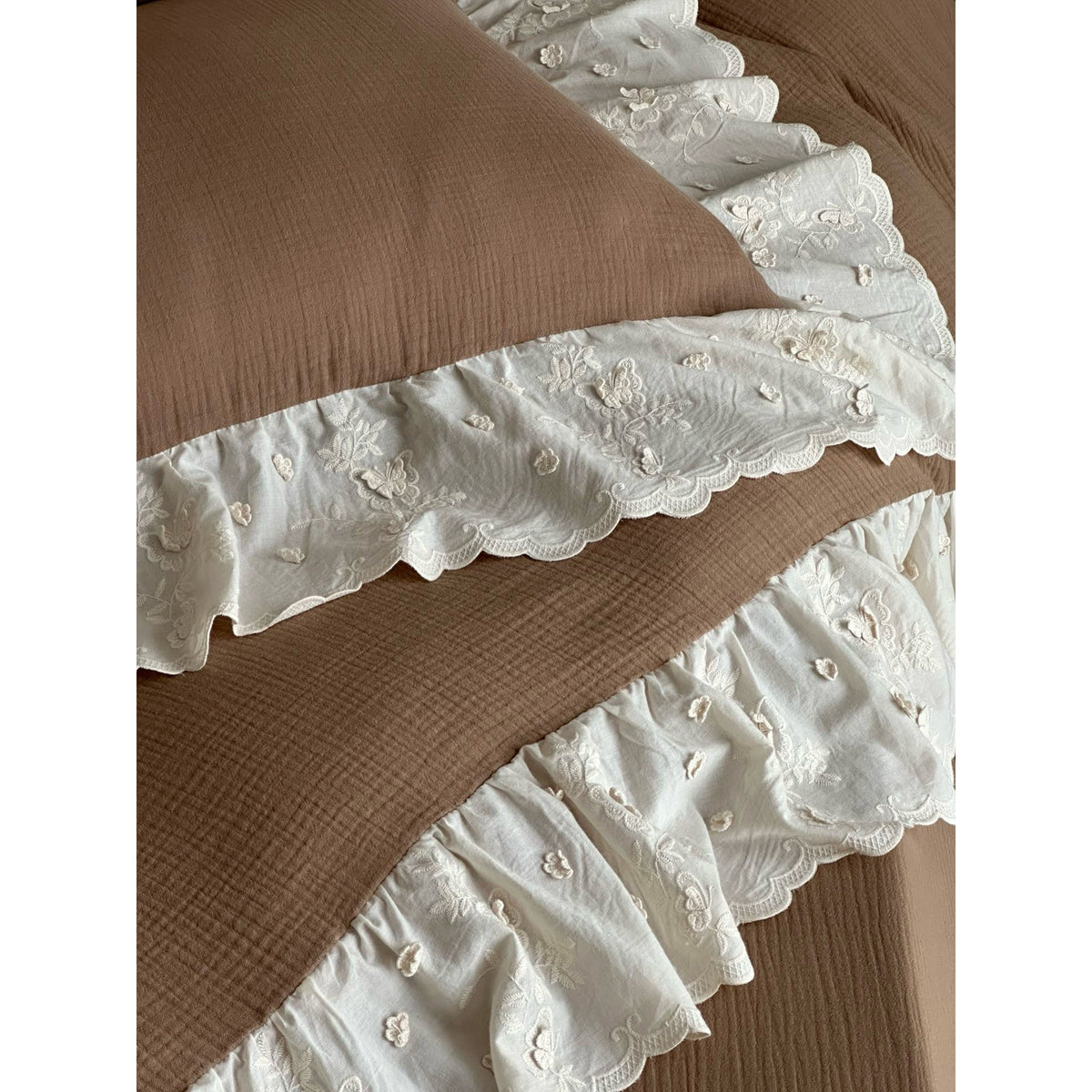 Bedspread 4-Piece Set Quilted Cotton Gauze Embroidered Ruffles
