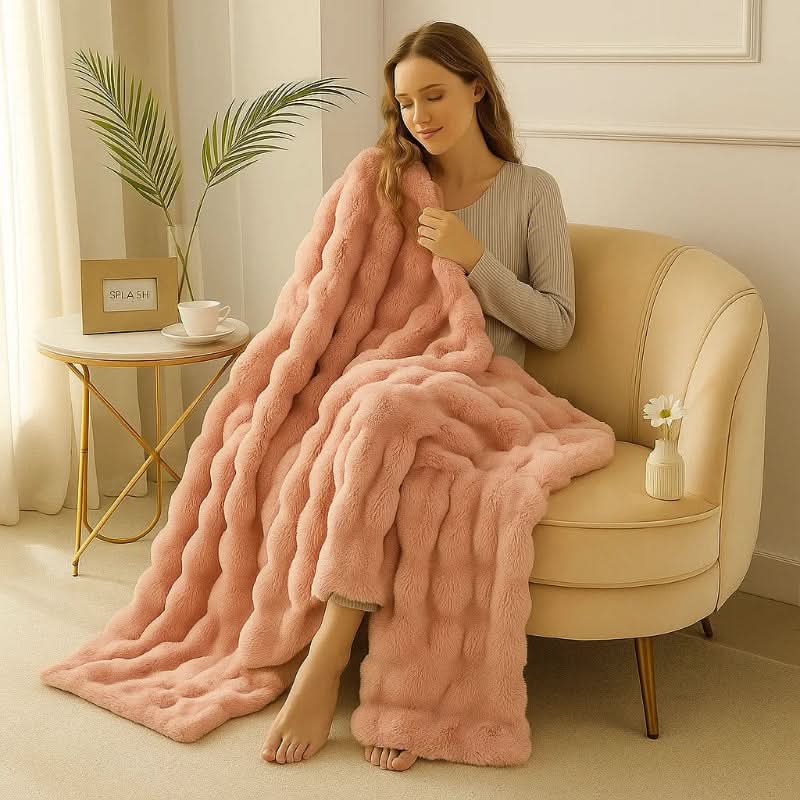 Blanket Double-Layer Faux Fur Machine-Washable Year-Round Comfort