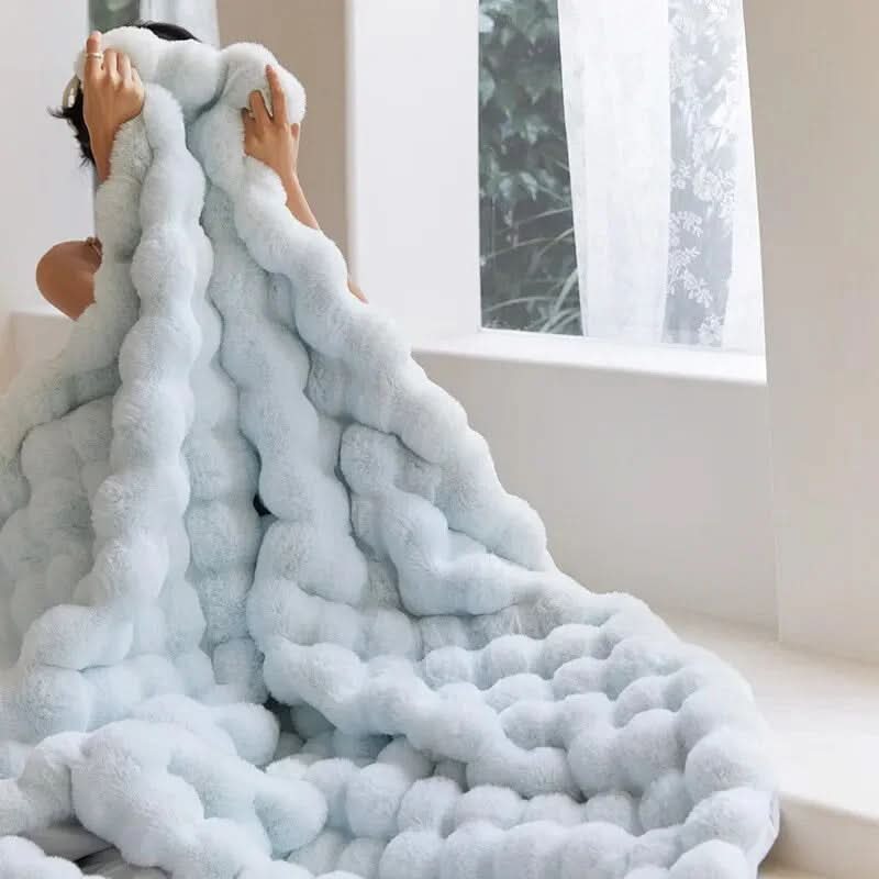 Blanket Double-Layer Faux Fur Machine-Washable Year-Round Comfort