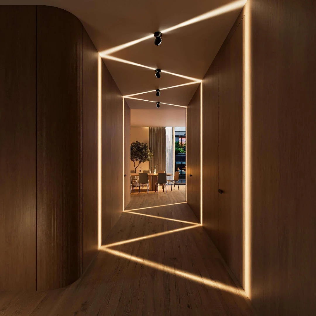Ceiling Spotlight Aimable Head Narrow Beam