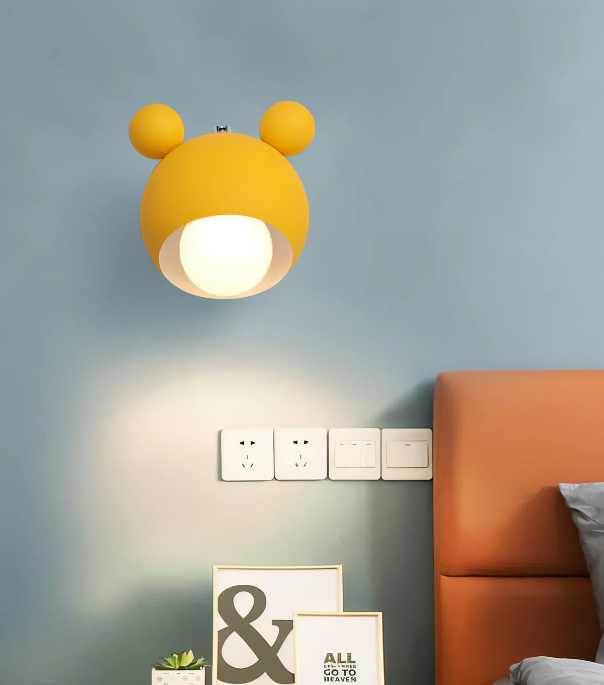 Children's Wall Lamp Mouse Silhouette Rotatable Warm LED & Cool-To-Touch