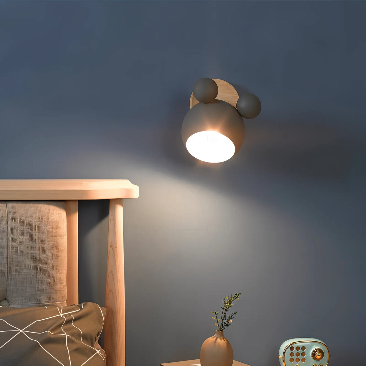 Children's Wall Lamp Mouse Silhouette Rotatable Warm LED & Cool-To-Touch