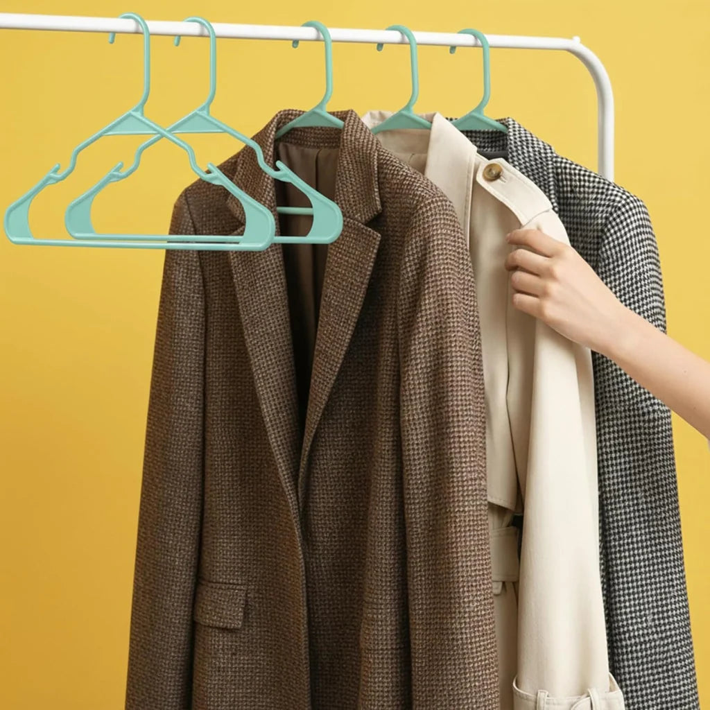 Clothes Hanger Set Slim Heavy-Duty Notched Shoulders Trouser Bar