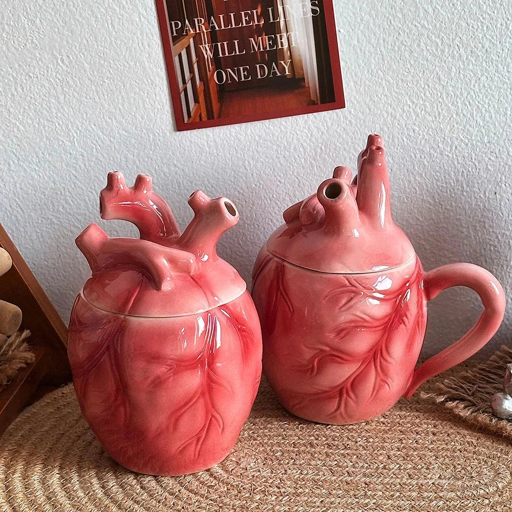 Coffee Mug Sculpted Anatomical Heart With Lid & Straw