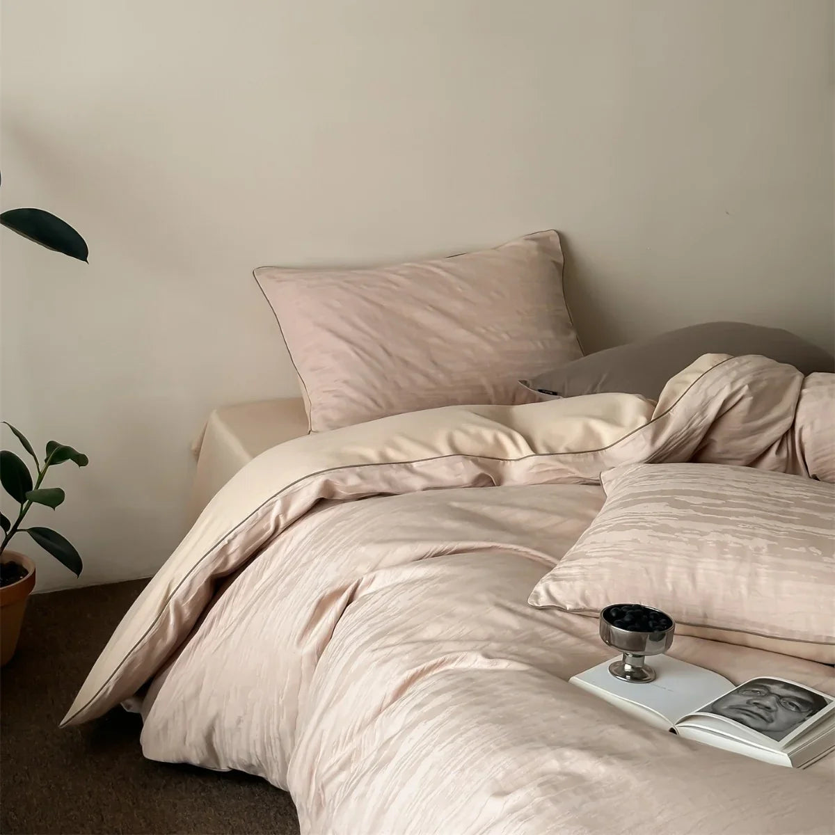 Cotton Bedding Set Finely Textured Satin-Matte Breathable