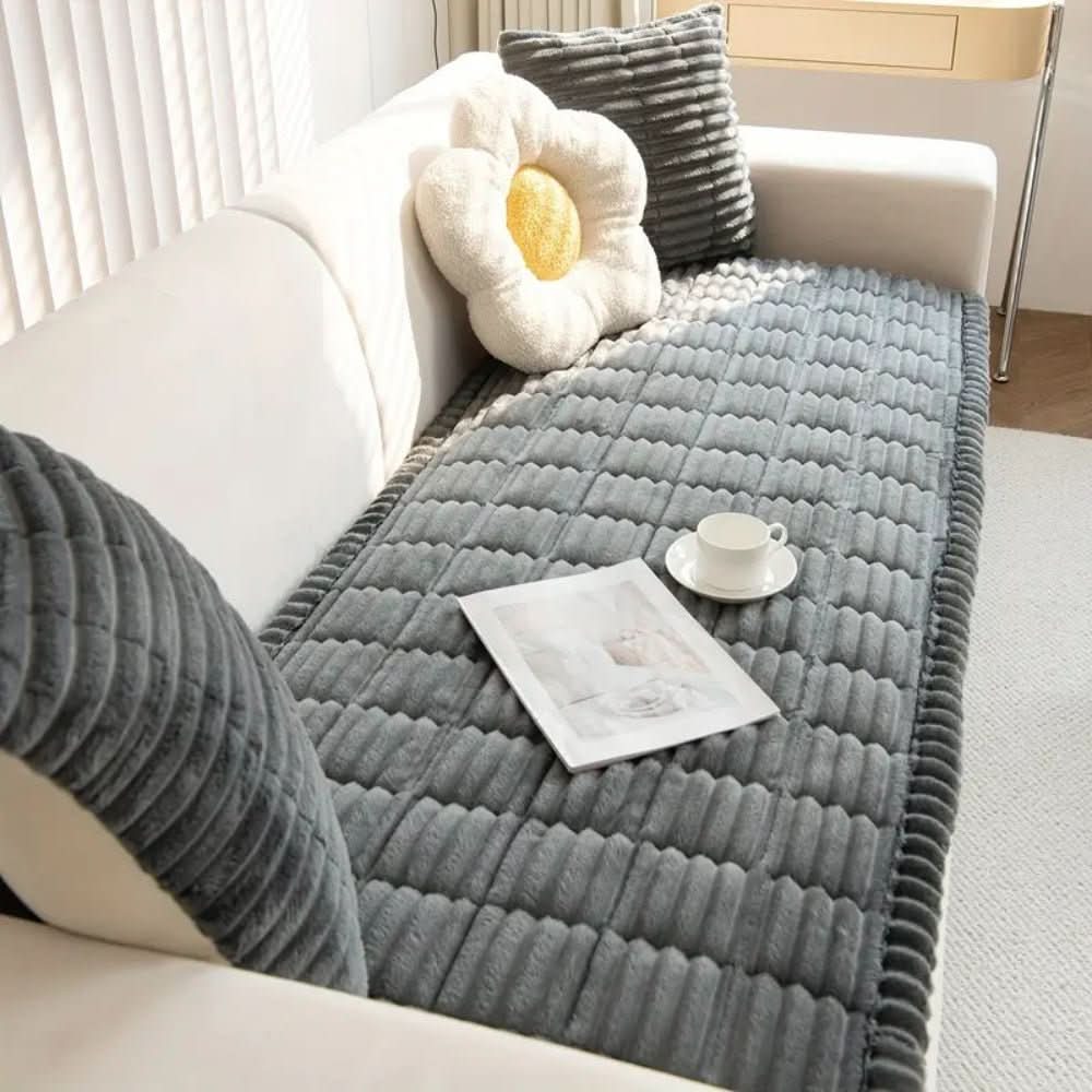 Couch Cover Plush Polyester Non-Slip Machine-Washable