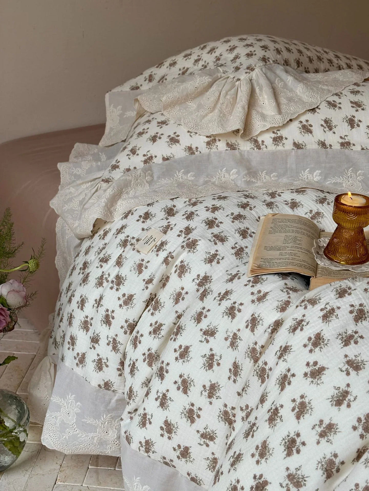 Cushion Cover Lace Ruffle & Heart Rose Print Cotton-Blend