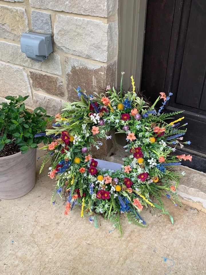 Decorative Wreath Layered Wildflowers 19-22 Inch