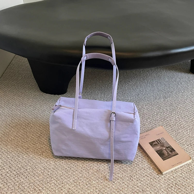 Duffel Bag Spacious Multi-Compartment Water-Resistant