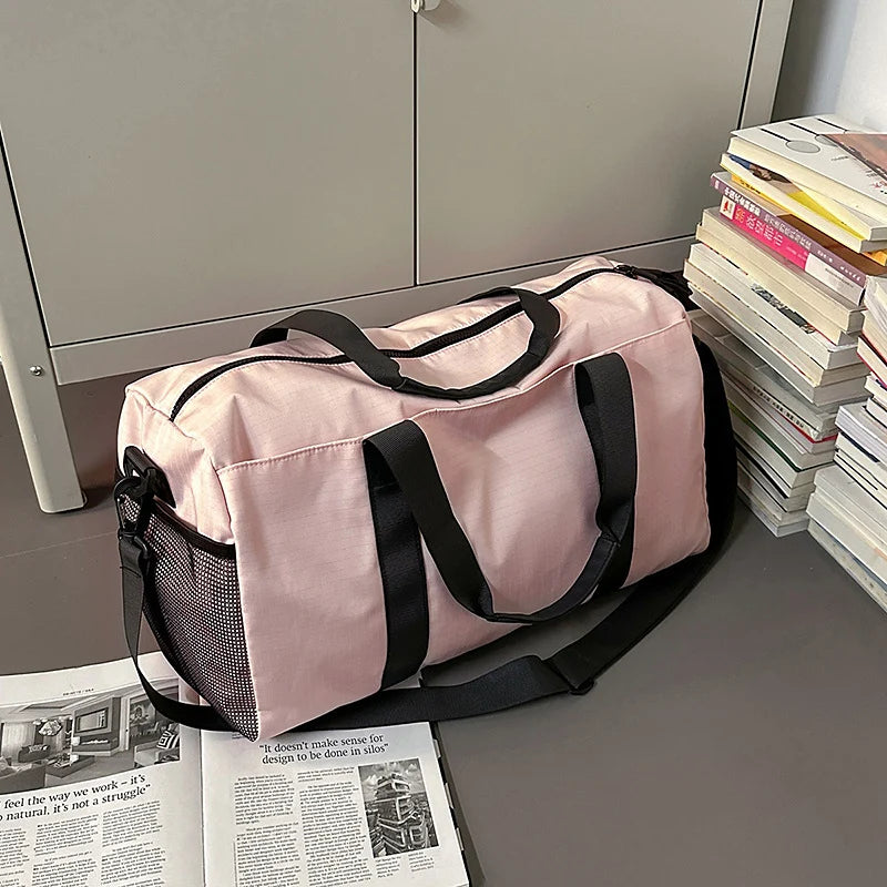 Duffel Bag Spacious Weather-Resistant Multiple Pockets