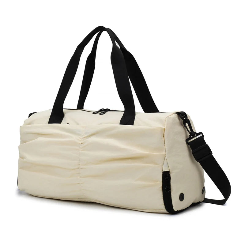 Duffel Bag Tear-Resistant Fabric Spacious Interior & Multiple Pockets