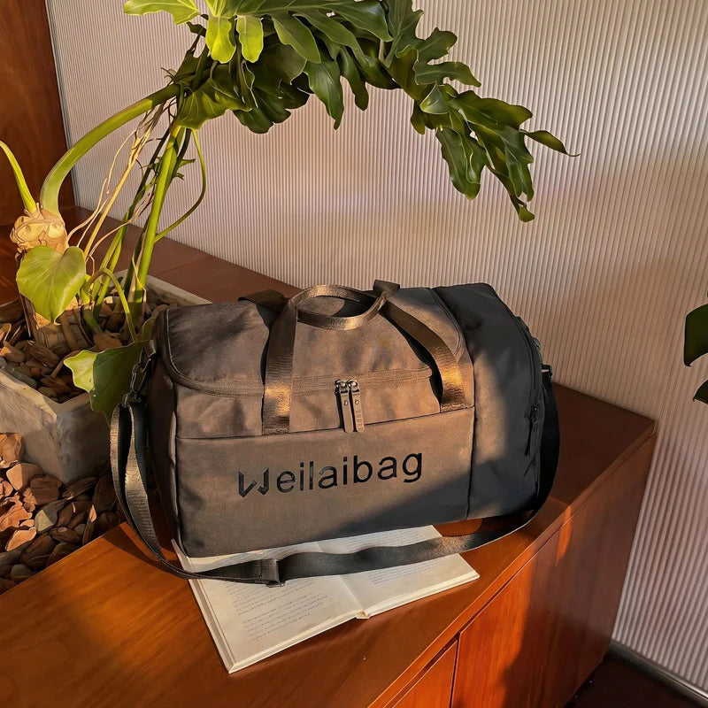 Duffle Bag Lightweight Spacious Weather-Resistant Multiple Compartments