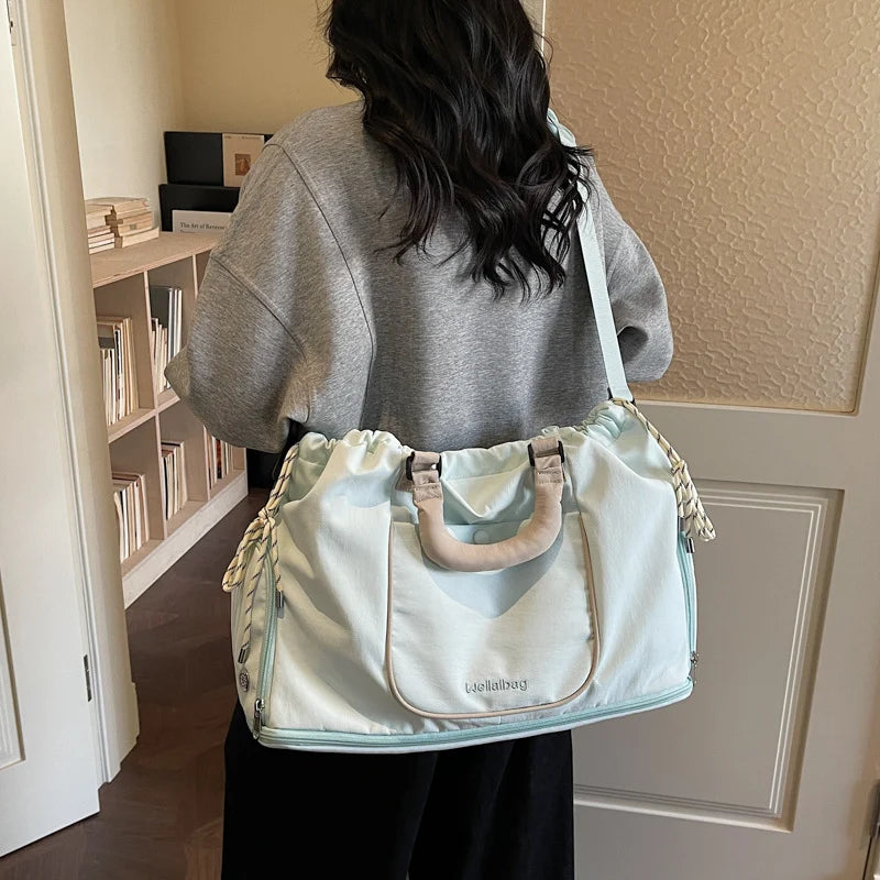 Duffle Bag Water-Resistant Detachable Shoulder Strap & Dual Handles