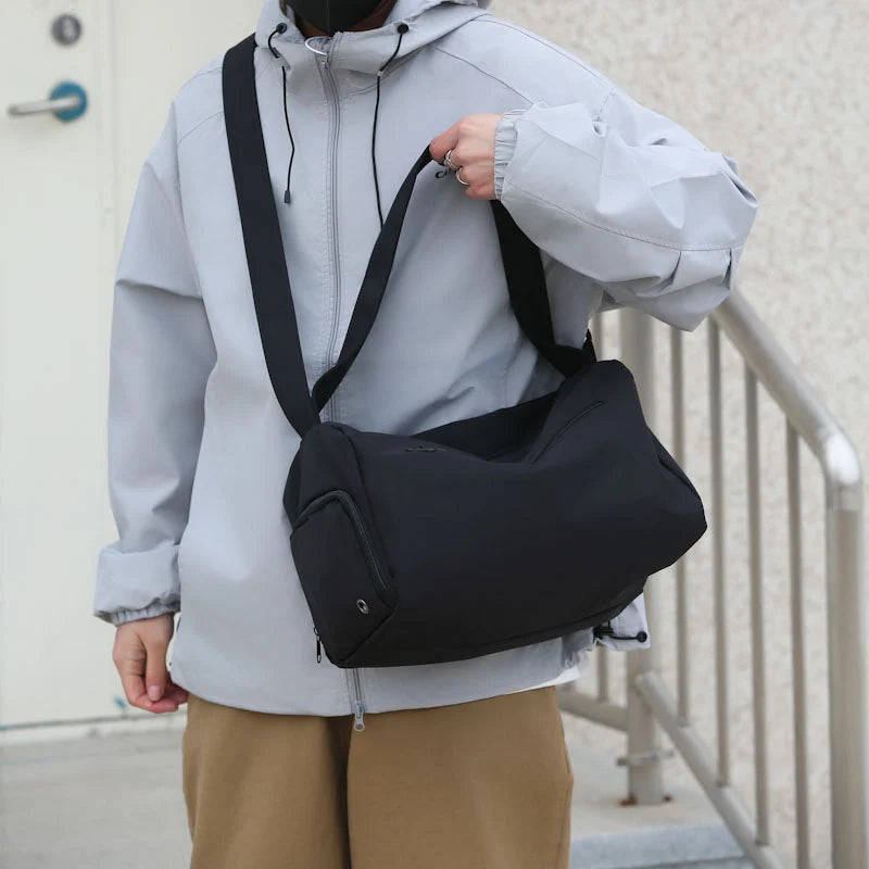 Duffle Bag Water-Resistant Multiple Pockets Adjustable Strap