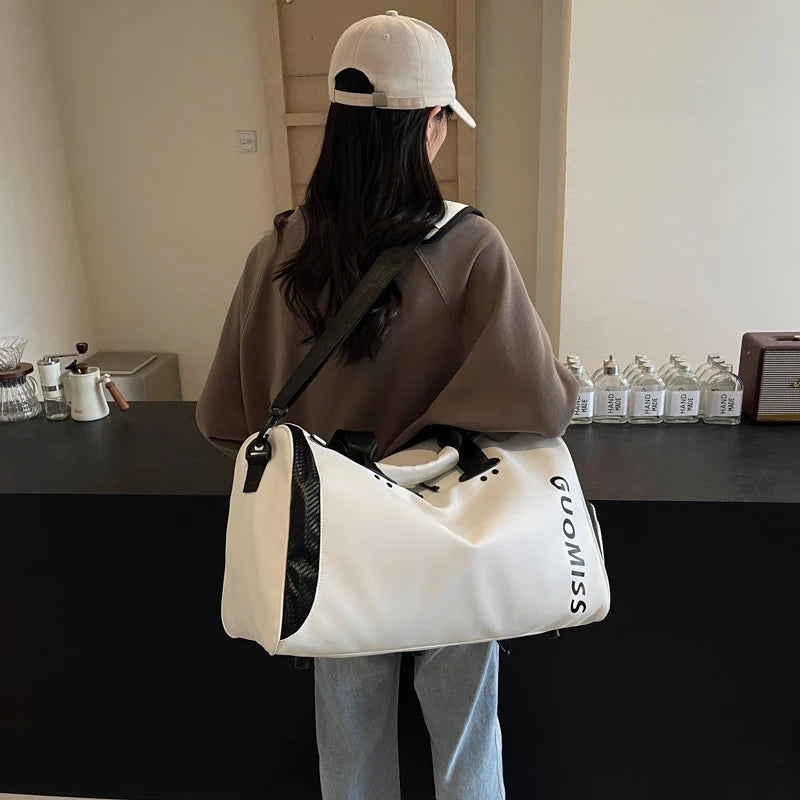Duffle Bag Waterproof Multiple Compartments Ergonomic Straps