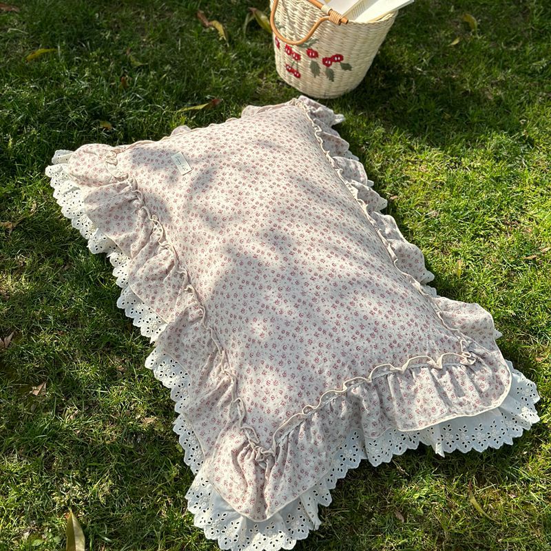 Duvet Cover & Pillowcase Set Cotton Cambric Ruffled Lace