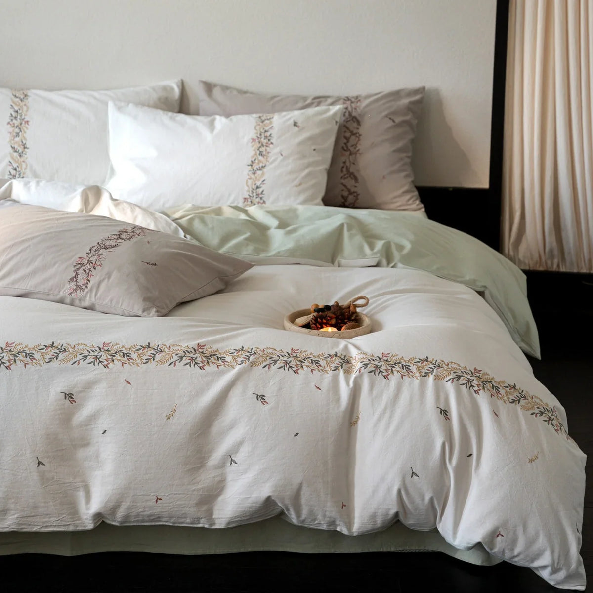 Duvet Cover Set Breathable Cotton Percale Embroidered Border