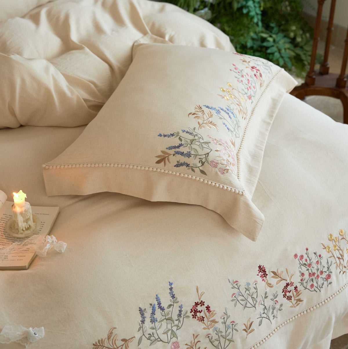 Duvet Cover Set Cotton Floral Embroidery 4-Piece