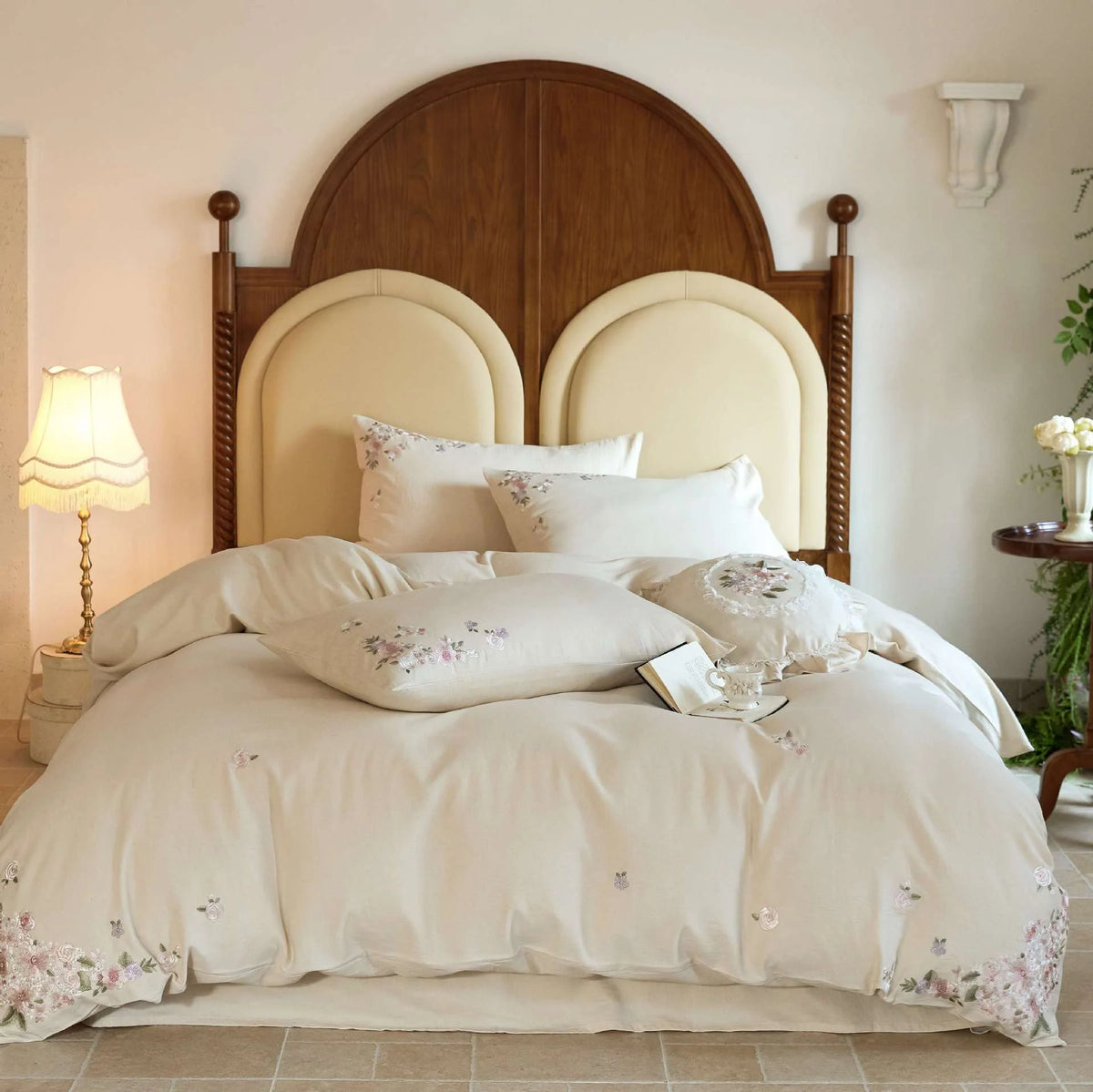 Duvet Cover Set Cotton Floral Embroidery 4-Piece