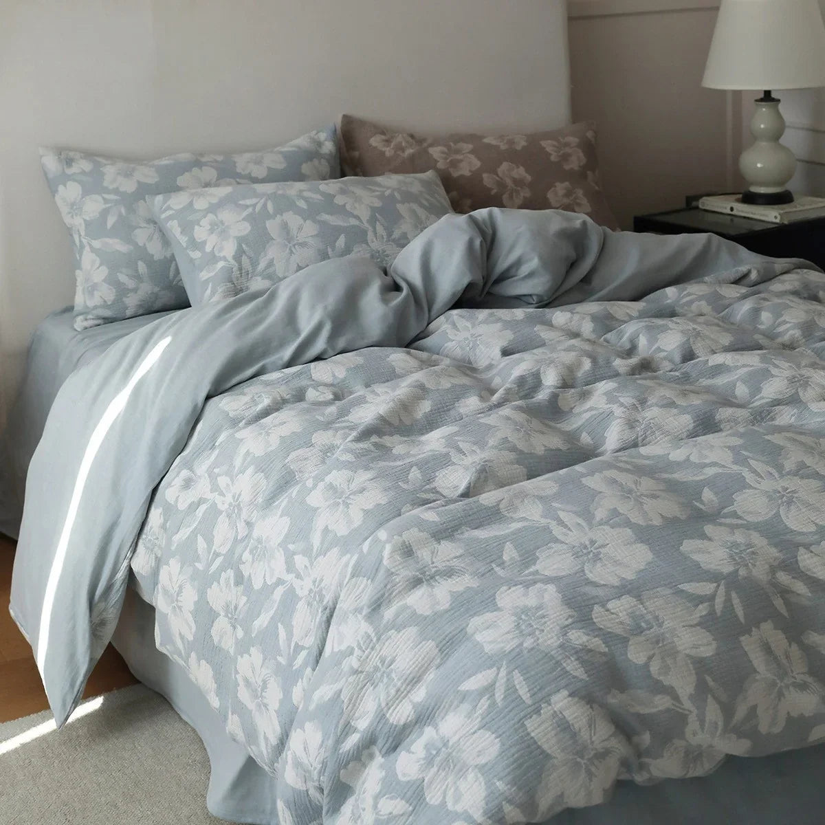Duvet Cover Set Quilted Floral Cotton Blend 4-Piece