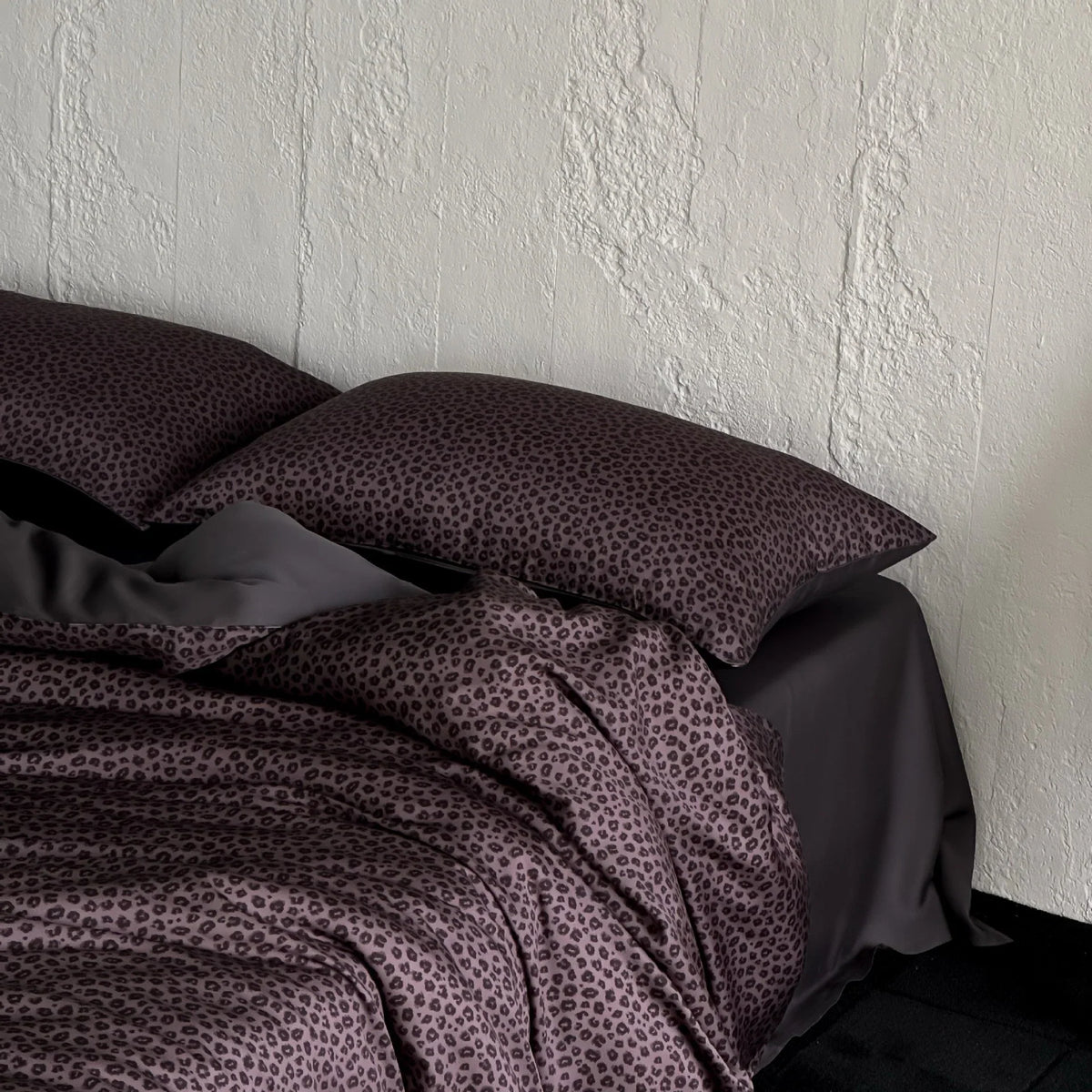 Duvet Cover Set Reversible Satin Leopard Pattern