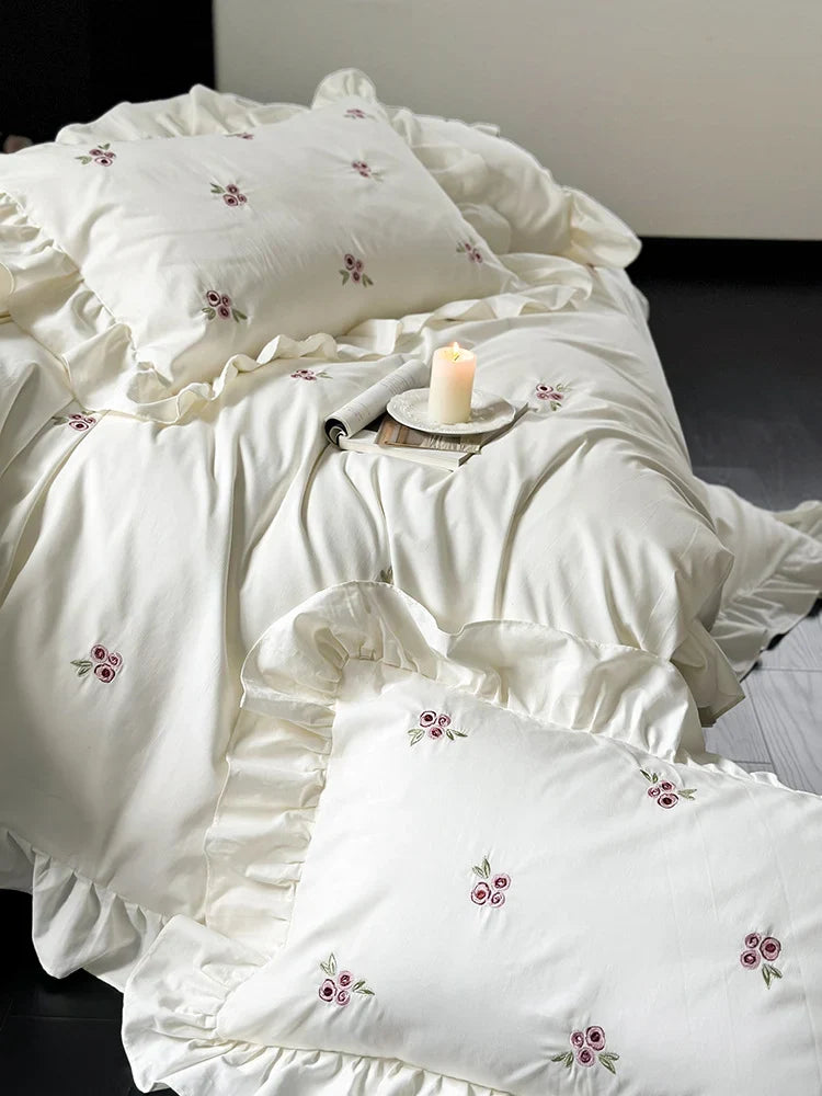 Duvet Set Cotton Satin Breathable Floral Embroidery Four-Piece
